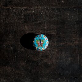 水色に花と蝶々◆中国産　七宝焼小物入れ　香合　印合　チャイナレトロ　シノワズリ　インテリアオブジェ