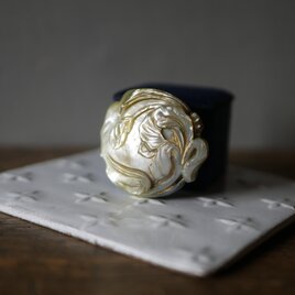 シェルのバームケース　アヤメ　フランスアンティーク　アンティークのある暮らし　　