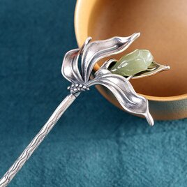 木蓮の花のかんざし - 春の風が優しく吹き抜けるような感覚　K209