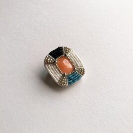 シードビーズの刺繍fake jewelryブローチ【rectangle】