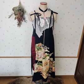 着物リメイク　下剋上ワンピース　逆さ吊り人形チョーカー付き