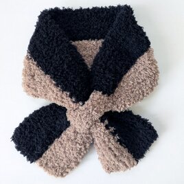 ティペット型ネックウォーマー リバーシブル ブラック×ダークベージュ