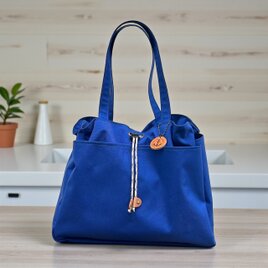 軽くて大容量、撥水加工で雨の日も安心！バッグの「わがまま」詰め込んだ　わがままトート：ブルー＜受注製作＞