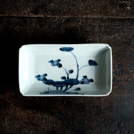 成化年製◆古伊万里　花文染付長方皿　刺身皿　骨董・antiques 古民家　古美術　江戸後期 個体E【ニュー有り】