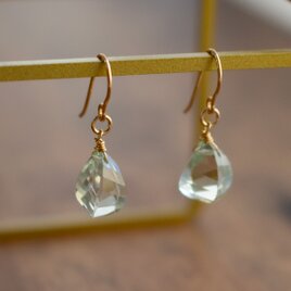 ✨2月誕生石✨ グリーンアメジスト＜ツイスト・ブリオレット＞のピアス（K14GF）