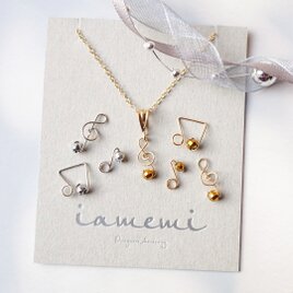 【ネックレス】「小さな音符」ヘマタイト ト音記号 シルバー ゴールド 天然石 14kgf アレルギー対応 音楽 発表会