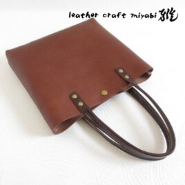 たっぷり持てる♪《牛革》newスクエアミニトート・ナチュラルシュリンク・ブラウン・0482