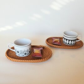 オーバルのカフェトレイ　キャメル