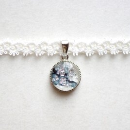 【受注製作】レジンアート　ラウンドモチーフとタティングレースとサテンリボンのチョーカー〈無菌室の封印〉