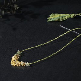春色・ミモザのネックレス（絹とイエローオパール）