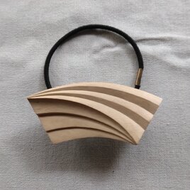 扇形流線髪留め