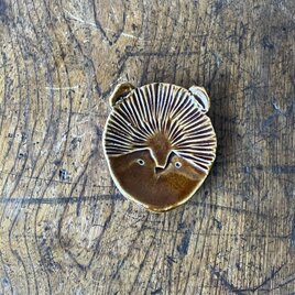 彫顔豆皿　クマ  1