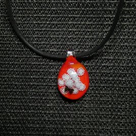 白い向日葵と蝶　NO.452（ガラス、とんぼ玉、一点物、伝統工芸、ネックレス）