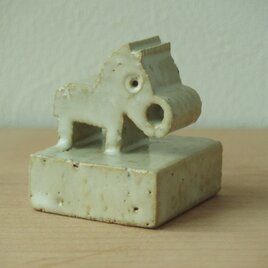 2026年 令和8年 干支　午　乳白釉　十二支