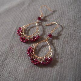 14kgf カラフルジェムのスクエアピアス k14gf ルビー カイヤナイト