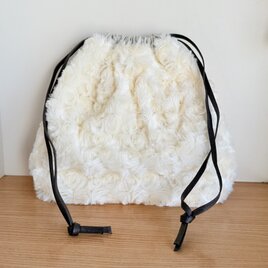 フェイクファーのラウンド巾着袋（大きめ）