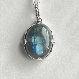 シルバーとラブラドライトのペンダント【hn188】