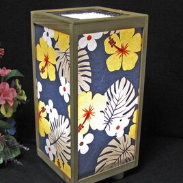 ◆『ハイビスカスの花』華燭の宿り木／至福の灯かり・心温まるひと時／05-26／LED･桧枠造・ラミネート加工・軽量／