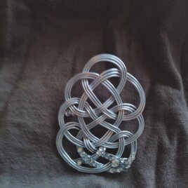 020   水引アクセサリー　亀の子結び　ストーンつき　ブローチ