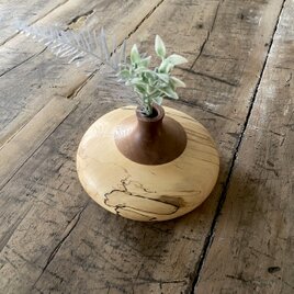 一輪挿し　トチ　と　ウォールナット