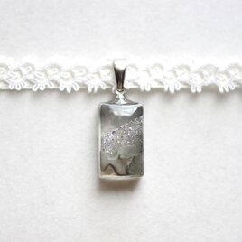 【受注製作】レジンアート　長方形モチーフとタティングレースとサテンリボンのチョーカー〈イノセント〉