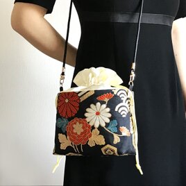 京都西陣織　巾着ショルダー　巾着ポシェット　スマホポシェット　フォーマルバッグ　スマホポーチ　ショルダーバッグ　帯リメイク
