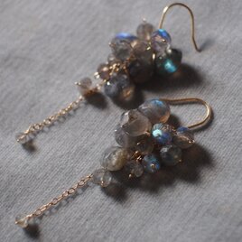 14kgf ラブラドライトたっぷり葡萄ピアス　k14gf　たわわ