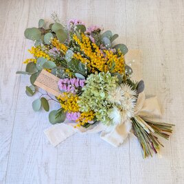 ミモザとユーカリのスワッグ