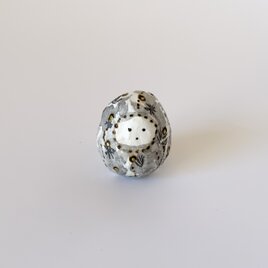 小さなだるま（草模様）紙塑人形