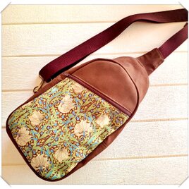 ウィリアム・モリス「ピンパーネル」のボディバッグ