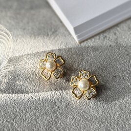 Y1224-ヴィンテージイヤリング Floral Gold Tone Faux Pearl Rhinestones