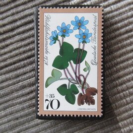 ドイツ　花切手ブローチ10754