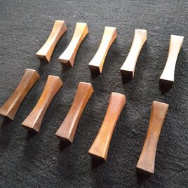 拭き漆の箸置き(5客組）