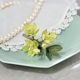 布花　黄緑色のうこん桜のコサージュ。卒業式　入学式　ハレの日