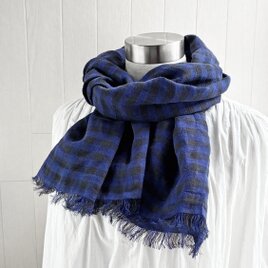 秋冬 150 短めイタリアンリネンのストール　ギンガムチェック　ブルー×黒