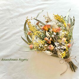 ミモザとユーカリのスワッグ ブーケ