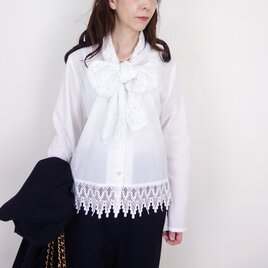 2WAYボータイ 裾ケミカルレースのコットンブラウス（卒業式・卒園式・入学式・フォーマル・結婚式・オケージョンにも）