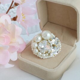 「特別な日だけじゃない」ビジュー×パール刺繍ブローチ ＜ホワイト＞