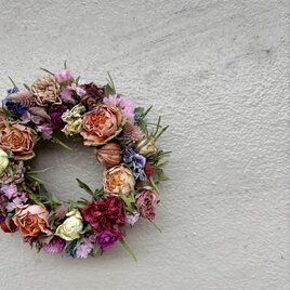 春を待つアンティークなお色の手のひらサイズのリース