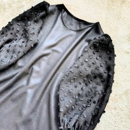 ブラックウールかわいいパフスリーブワンピース