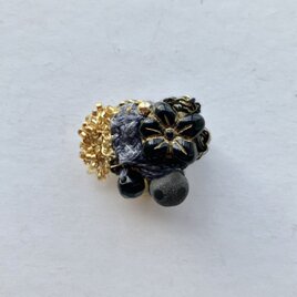 ちいさなブローチ集　"chiisana yakusoku"    ちいさな約束