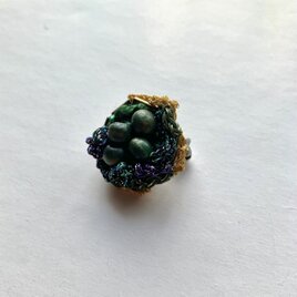 ちいさなブローチ集 "green gold "