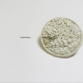 ブローチ　en ー縁ー／まんまる／ホワイトb07