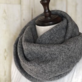 楽チン❣️かぶるだけ★タムニットのふんわりスヌード（杢グレー）