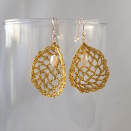 耳飾り hira（淡水パール使用）