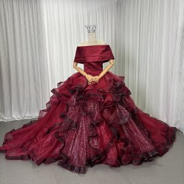 豪華！カラードレス ワインレッド オフショルダー キラキラチュール プリンセスライン ラッフルフリル 前撮り
