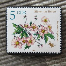 ドイツ　花切手ブローチ10779