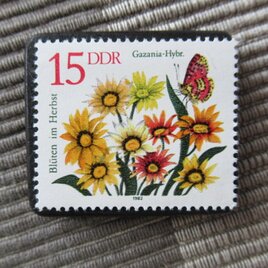 ドイツ　花切手ブローチ10781
