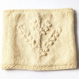 【送料無料】チクチクしにくいシルクウールのネックウォーマー　クリームイエロー