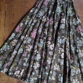 サーキュラーロングスカート（カーキ）